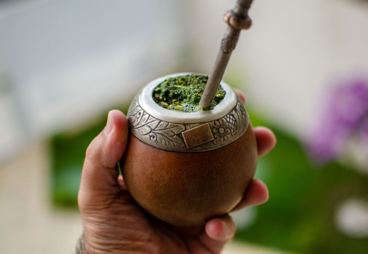 Beneficios de usar coco rallado en el mate y por qué se recomienda