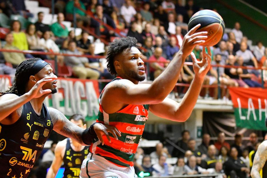 Básquet: Aguada venció a Peñarol y Hebraica y Macabi a Defensor Sporting por la Liguilla