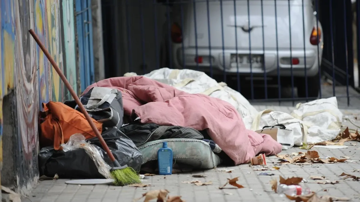Murió una persona que estaba en situación de calle en el barrio Aguada
