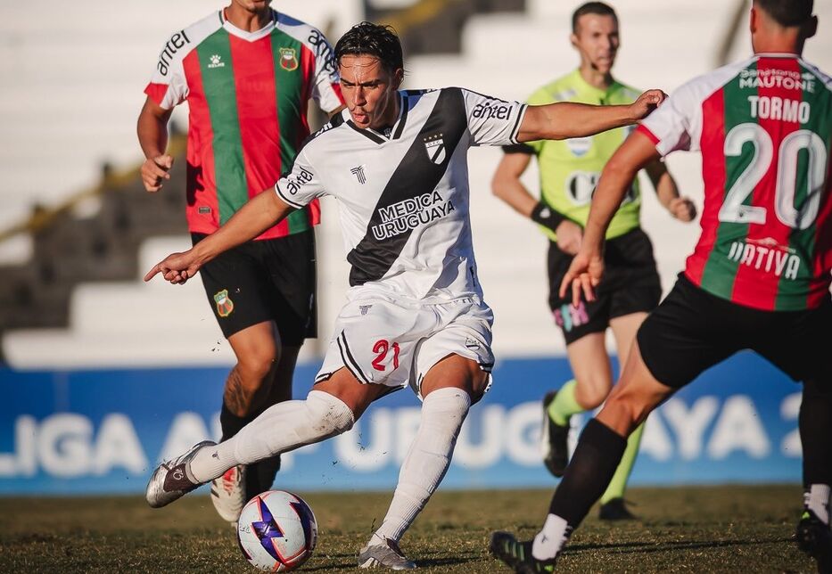 Apertura: Danubio y Deportivo Maldonado empataron 1-1 en Jardines del Hipódromo
