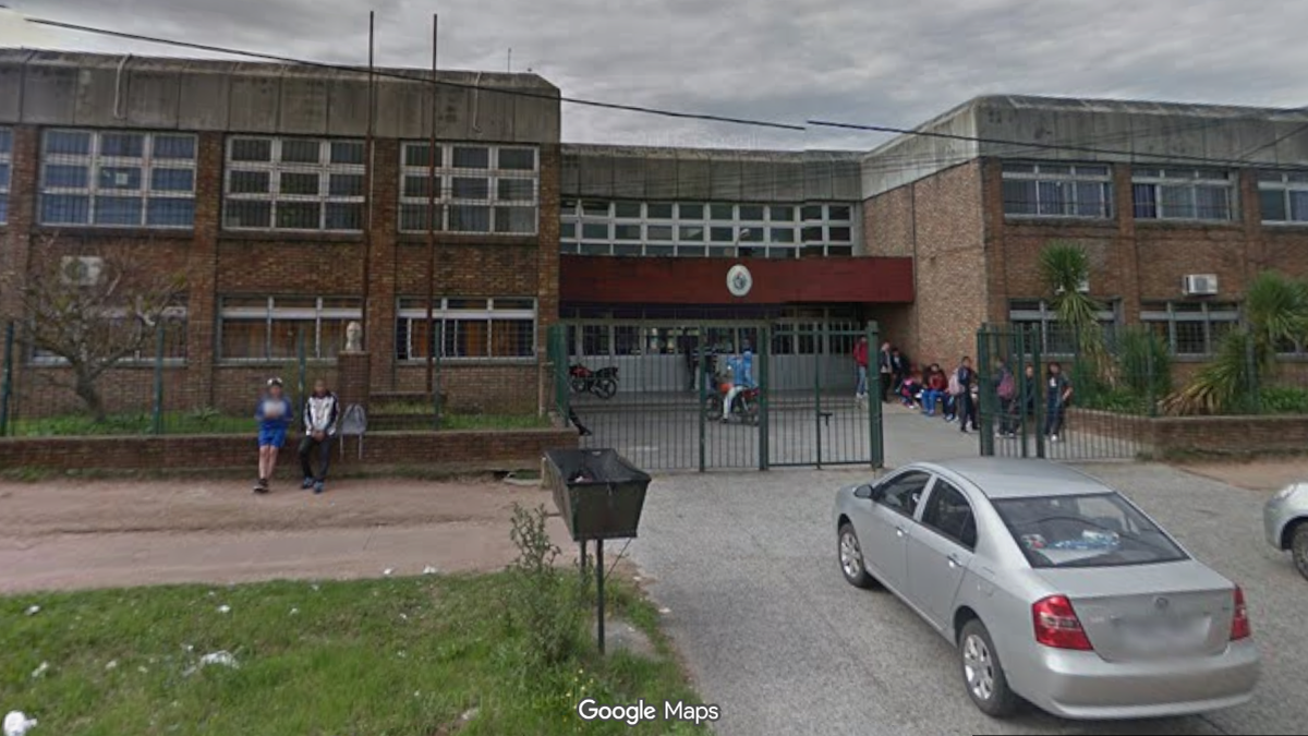 En el liceo: un alumno atacó con un arma a otro compañero