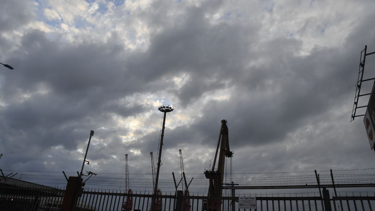 Lluvias, algunas mejoras y el «día más frío del mes»: el pronóstico de meteorólogos para esta semana