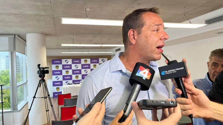 Ruglio y las lesiones en Peñarol: respaldo a la sanidad, Aguirre y la autocrítica